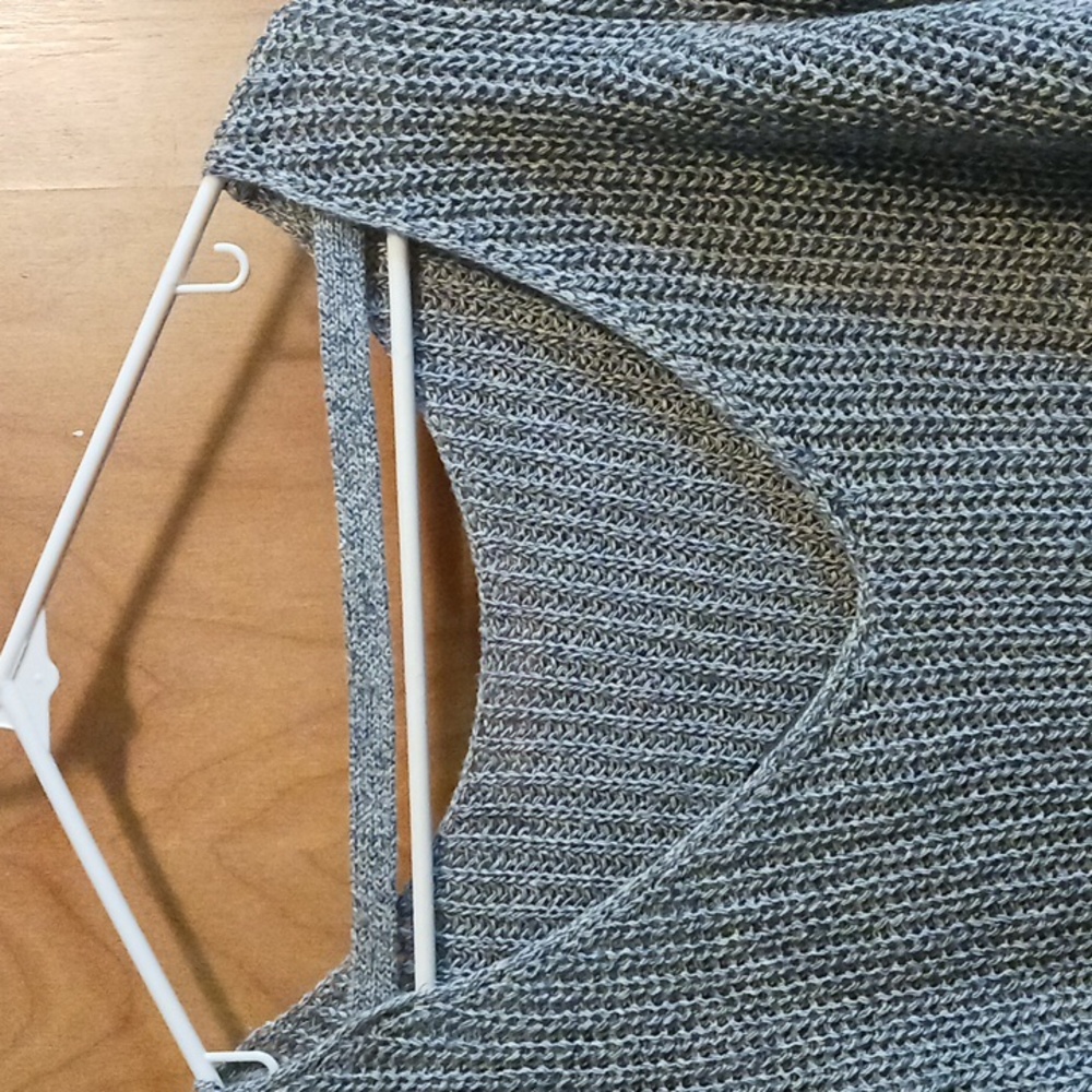 Theory Sweater - Picture 3 of 6